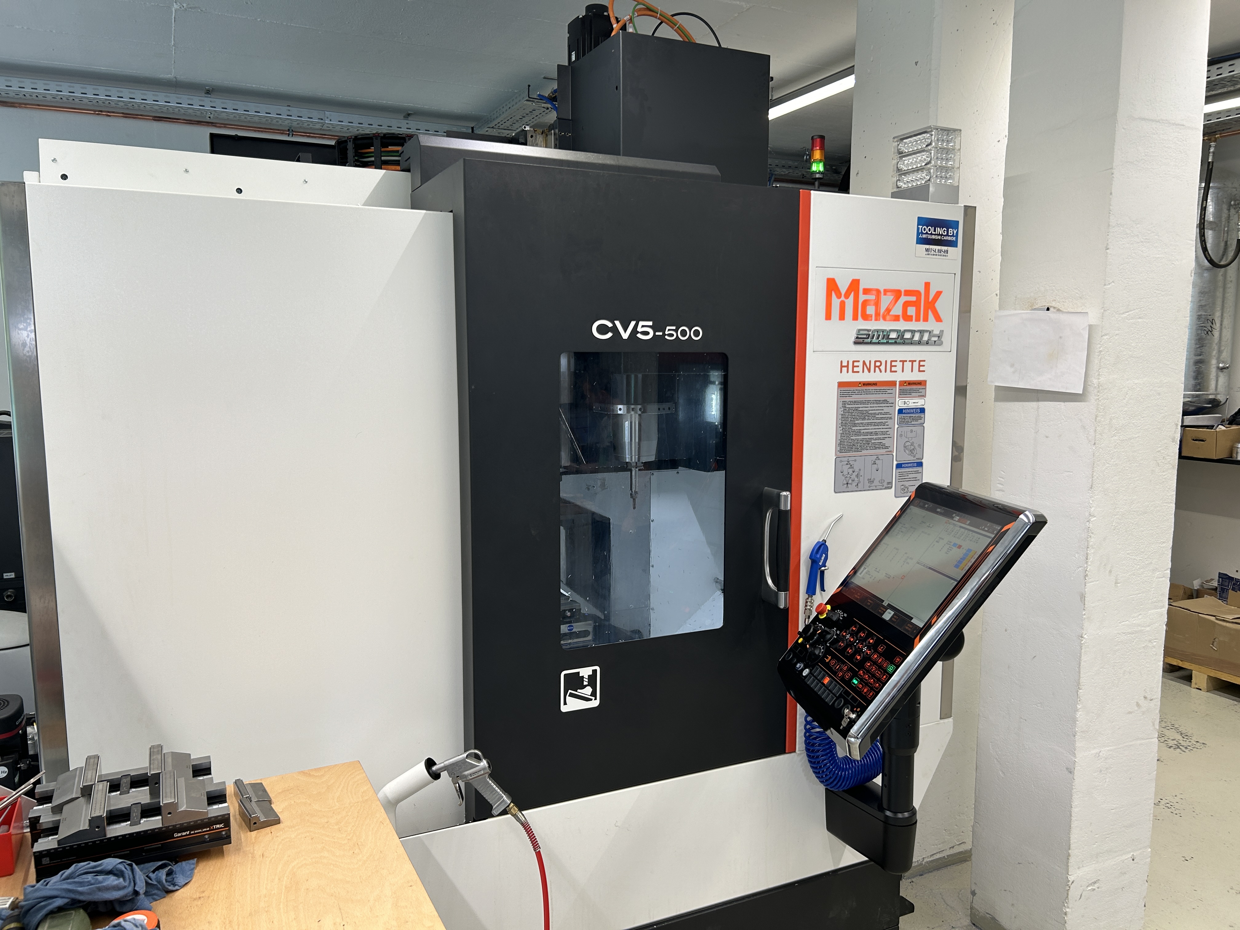 MAZAK CV5-500